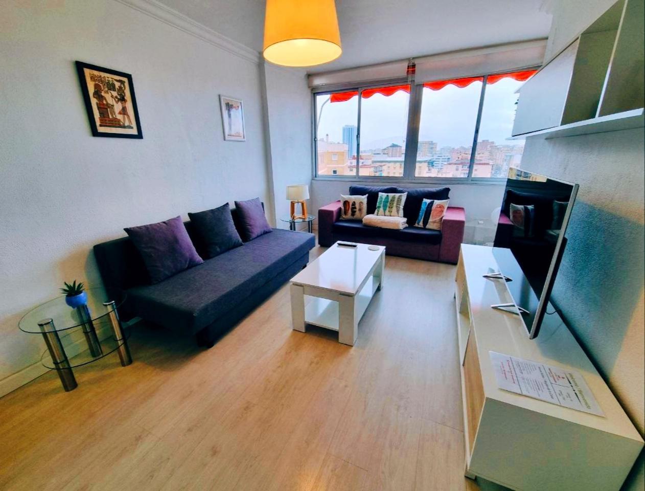 Malaga Vialia Deluxe Málaga Exterior foto